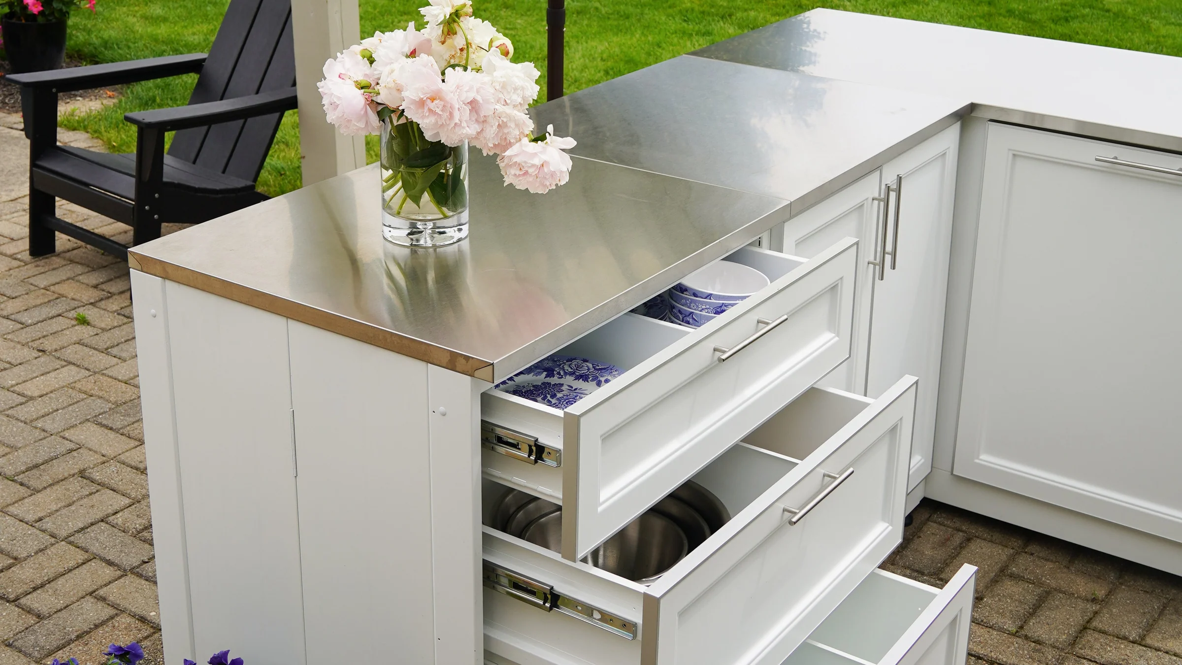 Elevate Your Outdoor Sanctuary